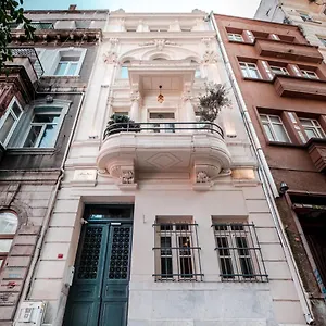 Homie - Turna Residences In Cihangir Istanbul