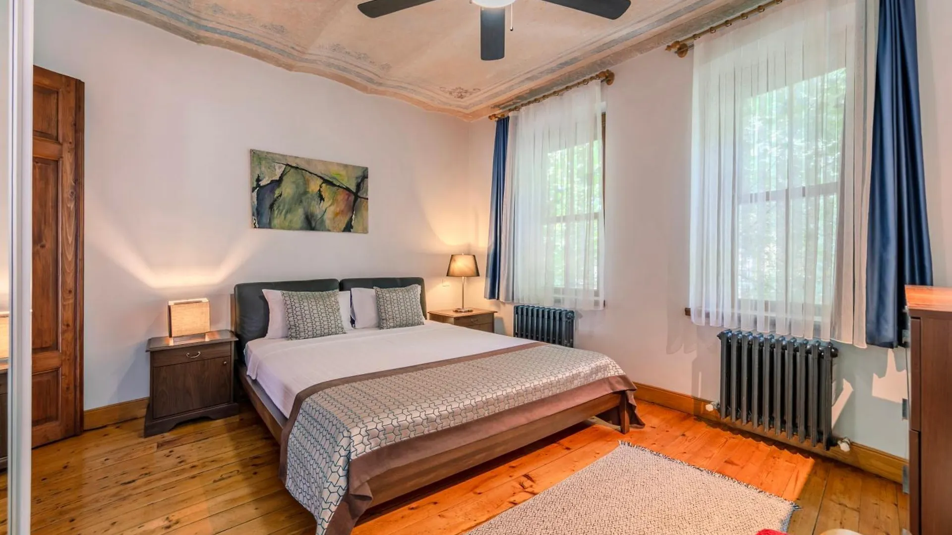 Historic Spacious Galata Apartment Istanbul Tyrkiet